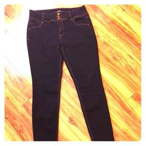 Super stretch skinny jeans